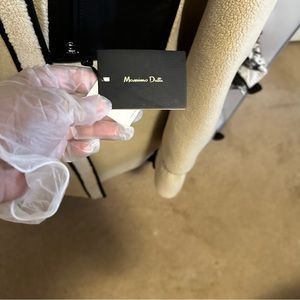 Massimo Dutti jacket brand new with tag and reversible in large size.